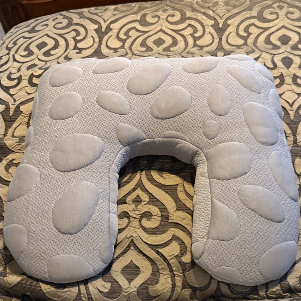 Nook Gray Pebble Pillow